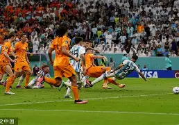 开云-河套猛虎队读秒绝平关东猛虎队，冲浪公开赛上演耐力碾压对手！观赏性拉满(海军陆战队猛虎连崔清波)