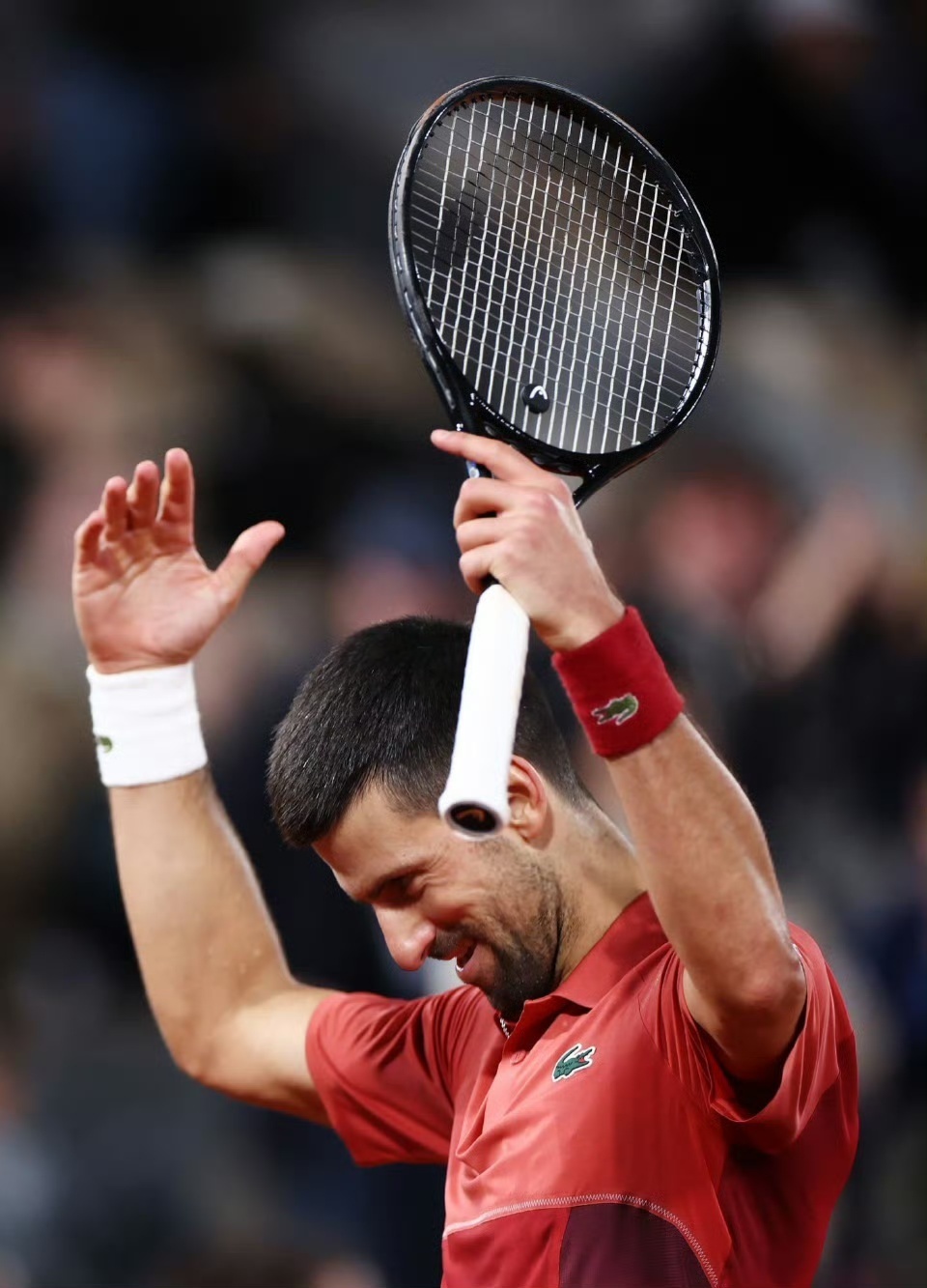 开云-费德勒迎来三赛季高光表现，西班牙队球迷沸腾！的简单介绍